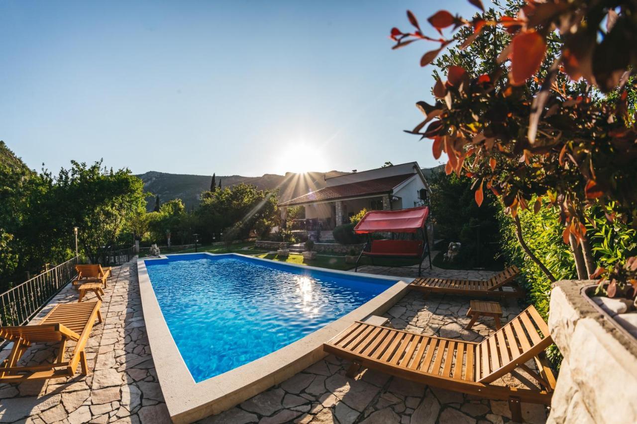 Villa Gana Buna Exterior photo